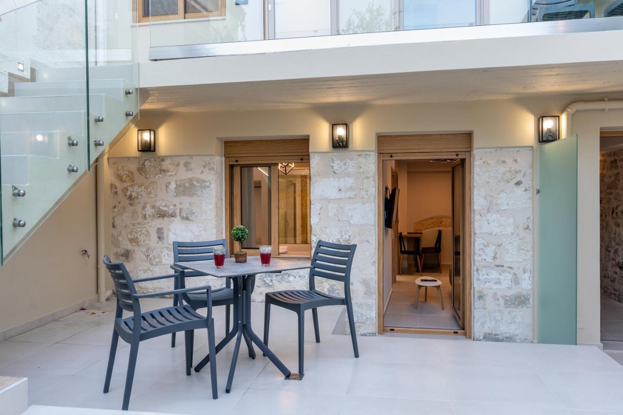 Erotokritos Luxury *
