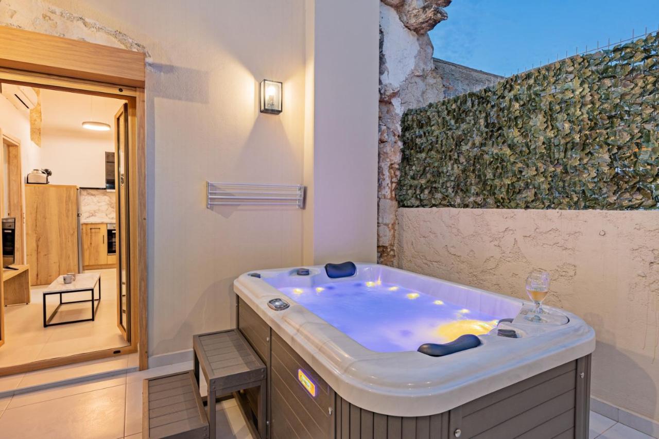 Erotokritos Luxury Apartament